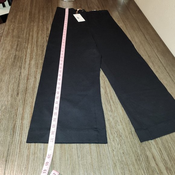 Quince Ultra-Stretch Ponte Cropped Wide Leg Pant NWT Black Size 10 - Picture 2 of 7